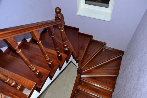 Бетонная лестница на второй этаж: в частном доме своими руками, чем отделать, фото железобетонной и дизайн
