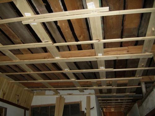 Деревянные потолки своими руками: отделка, ремонт, утепление потолка