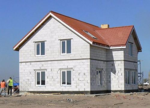 Из чего лучше строить частный дом для постоянного проживания и как выгоднее это сделать (строить, дом) Из чего лучше строить частный дом для постоянного проживания и как выгоднее это сделать