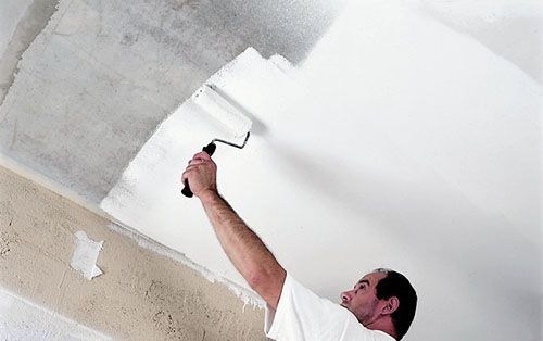 Как красить потолок правильно, белим поверхность своими руками: инструкция, фото и видео- уроки