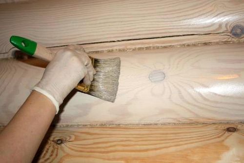 Краска для деревянных потолков: чем покрасить в белый цвет, какая лучше для дома, покрытие лаком