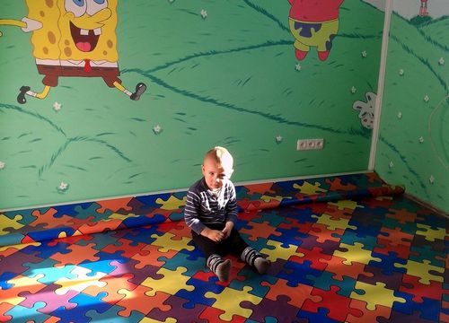 Напольное покрытие в детскую комнату: ламинат для детей, пол и линолеум мягкий, теплые фото и как лучше сделать (покрытие, детская, линолеум) Напольное покрытие в детскую комнату: ламинат для детей, пол и линолеум мягкий, теплые фото и как лучше сделать
