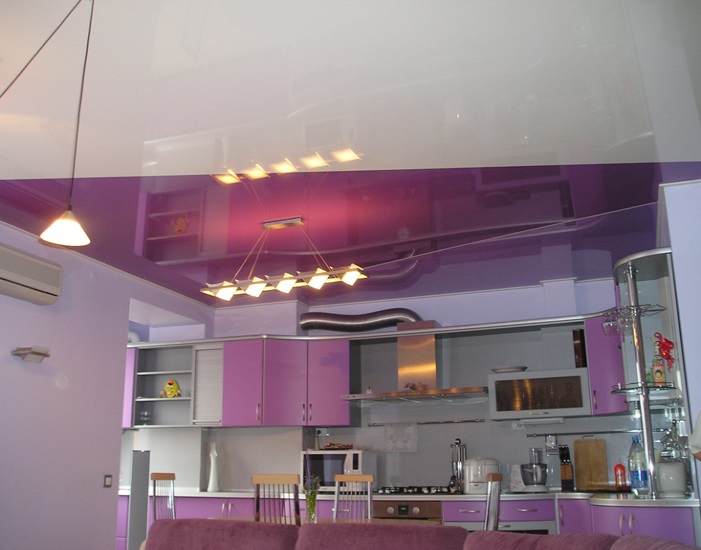 Натяжной потолок на кухне: выбор подходящего варианта, уход