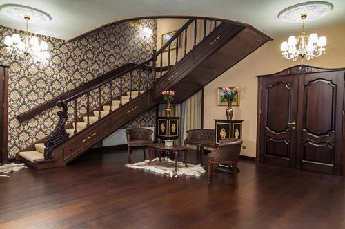 Недорогие лестницы для дома: для дачи на второй этаж, винтовые эконом класса, дешевые деревянные лестницы