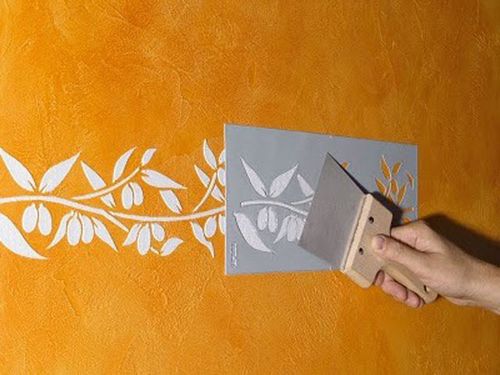 Объемные картины на стене из шпаклевки: способы нанесения рисунка