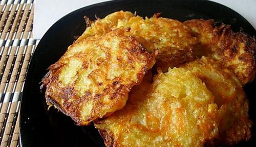 Оладьи из кабачков и моркови: рецепт с луком и чесноком, сладкие оладушки с сыром (кабачок, оладья, морковь) Оладьи из кабачков и моркови: рецепт с луком и чесноком, сладкие оладушки с сыром