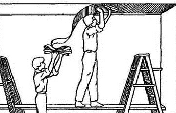 Отделка потолка из гипсокартона своими руками при помощи окрашивания и обоев
