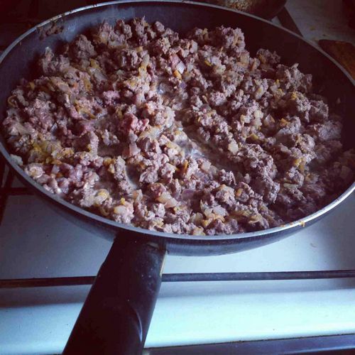 Пирожки с мясом: в духовке пошаговый рецепт с фото, как испечь из дрожжевого теста, жареные пирожки, слоеные с мясом, начинка, видео (пирожок, мясо) Пирожки с мясом: в духовке пошаговый рецепт с фото, как испечь из дрожжевого теста, жареные пирожки, слоеные с мясом, начинка, видео