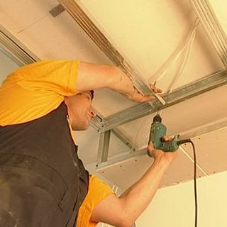 Подвесные потолки из гипсокартона своими руками: фото и видео монтажа подвесных потолков своими руками (потолок, профиль, подвесной) Подвесные потолки из гипсокартона своими руками: фото и видео монтажа подвесных потолков своими руками