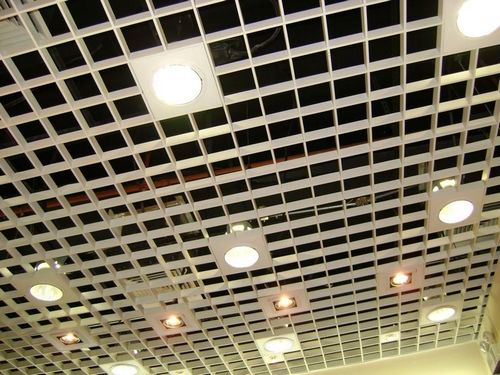 Потолок Грильято: фото и монтаж, видео и размер, производители и типы решеток, ячейки как собирать, схема жалюзи