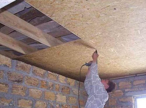 Потолок в гараже из осп - преимущества и порядок монтажа