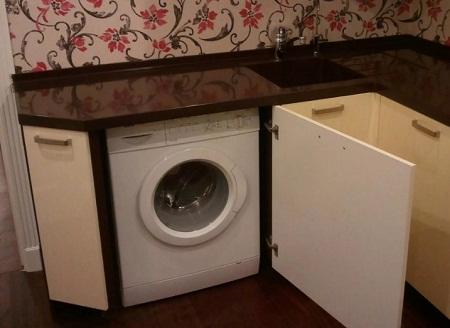 Стиральная машина на кухне: установка машинки, как спрятать и установить, разместить и закрыть в хрущевке