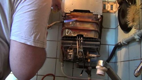 Теплообменник для газовой колонки: пайка радиатора, ремонт и как снять, если прогорел, сколько весит медный (теплообменник, газовый, колонка) Теплообменник для газовой колонки: пайка радиатора, ремонт и как снять, если прогорел, сколько весит медный