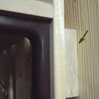 Вешалки из дерева в бане: фото, как самому сделать вешалку и полку для бани