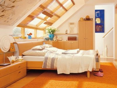 Как оформить интерьер мансарды (21 ФОТО), интерьер мансардных комнат деревянного дома и дачи