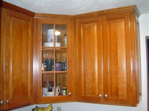 Стандартные размеры кухонных шкафов: различия навесных модулей и шкафов под столешницей